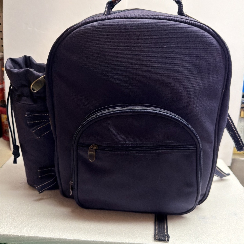 Picnic At Ascot Insulated Picnic/Wine Cooler Backpack Bag Blue Service For 2